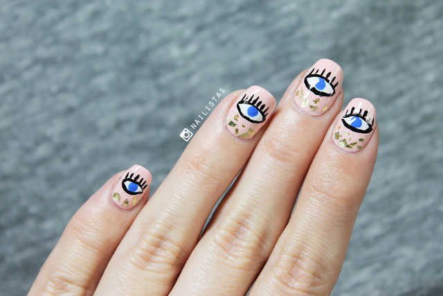 Nail art de ojos paso a paso de alexa chung