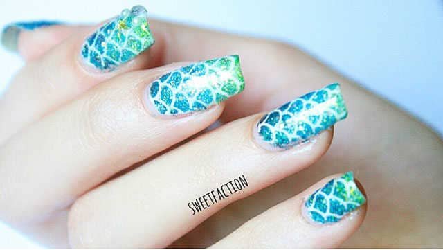 uñas de Sirena paso a paso con stencil nail art